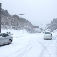 大雪の路面